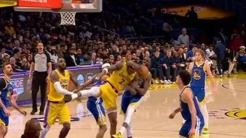 卡森洛杉矶分享：女友疯三夺冠，专家喜谈梦想成真